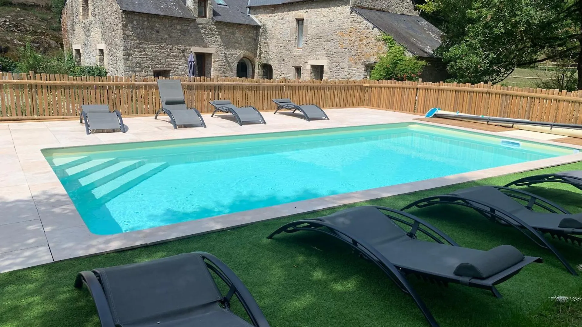 Gite Du Nid Beau Duplex Tout Confort, Entoure De Verdures, Piscine Chauffee De Mi-Mai A Mi-Sept Noyal-Muzillac