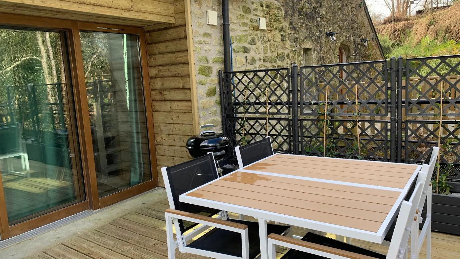 Apartment Gite Du Nid Beau Duplex Tout Confort, Entoure De Verdures, Piscine Chauffee De Mi-Mai A Mi-Sept Noyal-Muzillac